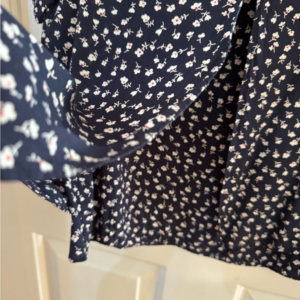 BODEN Floral Blouse Top Size 8 SLIPOVER STYLE Slightly flare sleeves Bac… - Picture 6 of 7